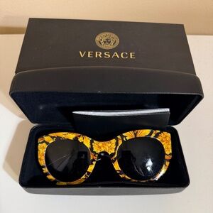 Versace